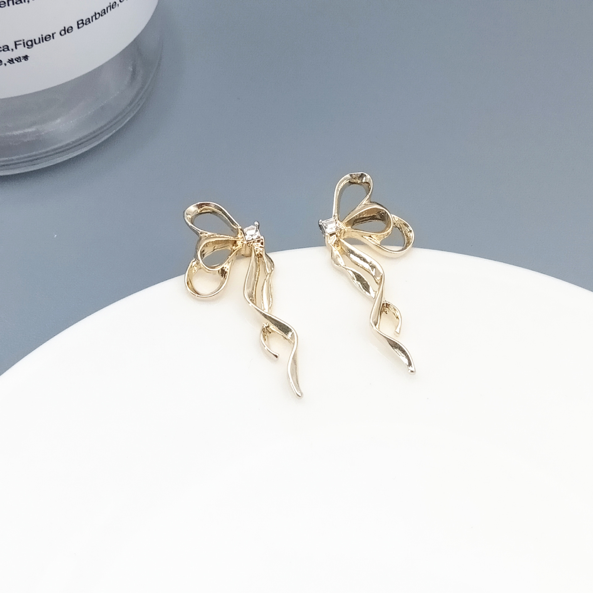 Fashion Bow Knot Alloy Inlay Rhinestones Ear Studs display picture 2