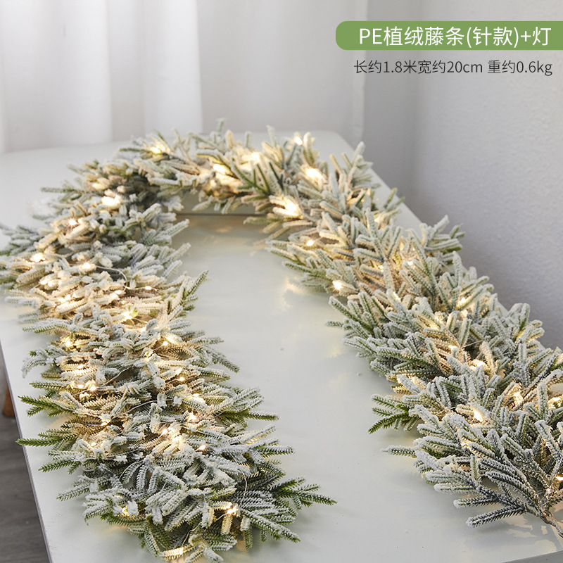 クリスマス装飾品創意暗号化植毛雪花藤条ホテルデパートのショーウインドーのドアの階段手すりの配置