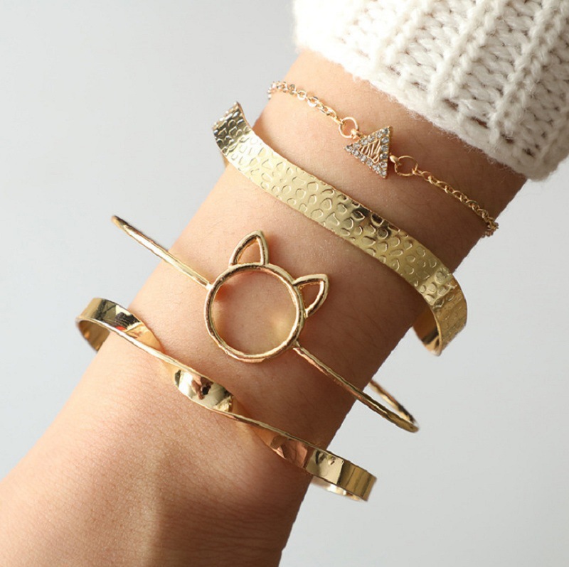semplice braccialetto a vento da donna triangolo con diamanti incastonati braccialetto in metallo con gatto carino set di bracciali_voghion.com