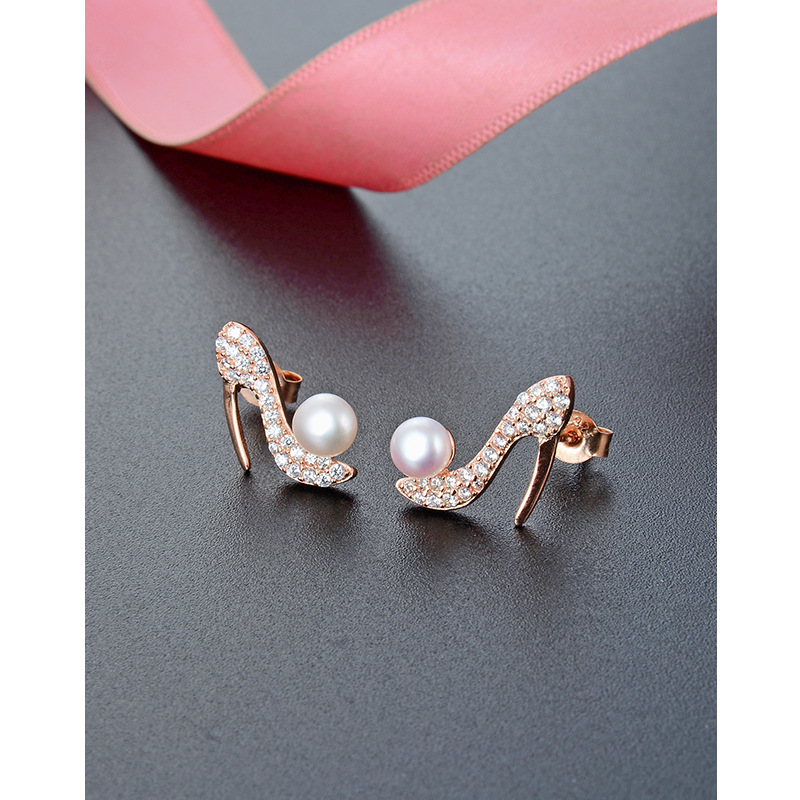 S925 plata esterlina diamante alto talón pendientes de las mujeres Luz lujo nicho diseño de lujo pendientes de perlas de alta calidad