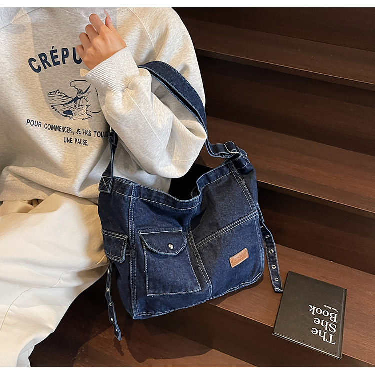 Bolso de mezclilla Tote para mujer 2025 nuevo y práctico bolso de hombro de cercanías bolso de mensajero retro de mezclilla de gran capacidad