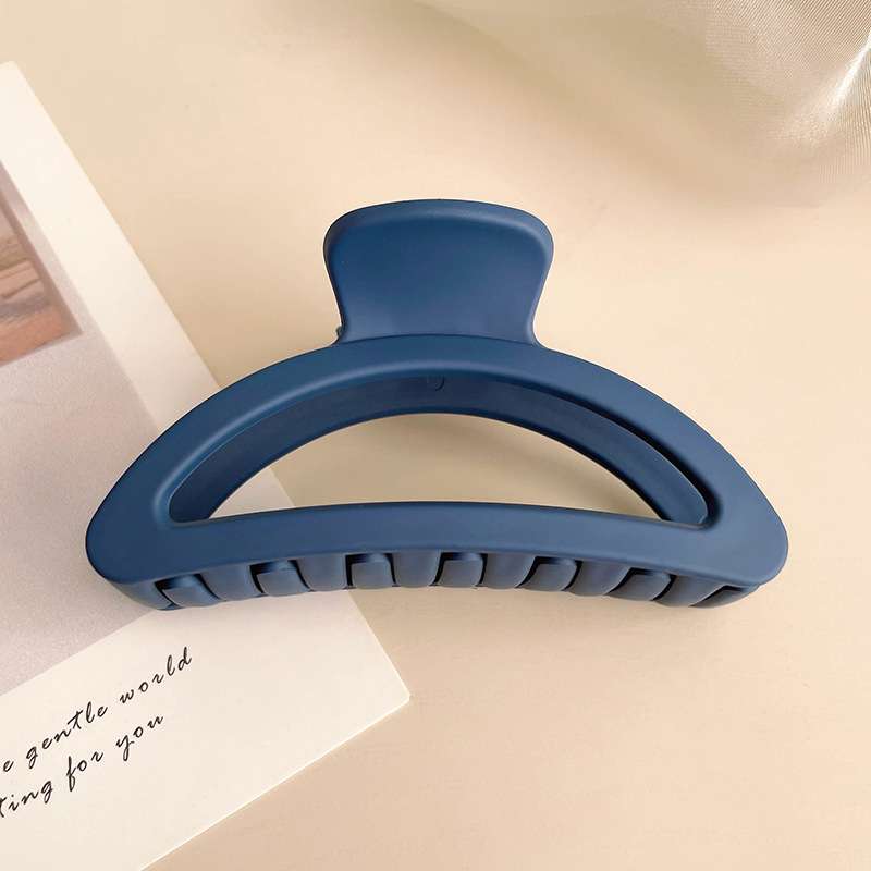 Clip de semicírculo a juego de color esmerilado hembra horquilla grande de plástico Sentido de alta calidad Cabeza trasera clip de tiburón tocado accesorios para el cabello