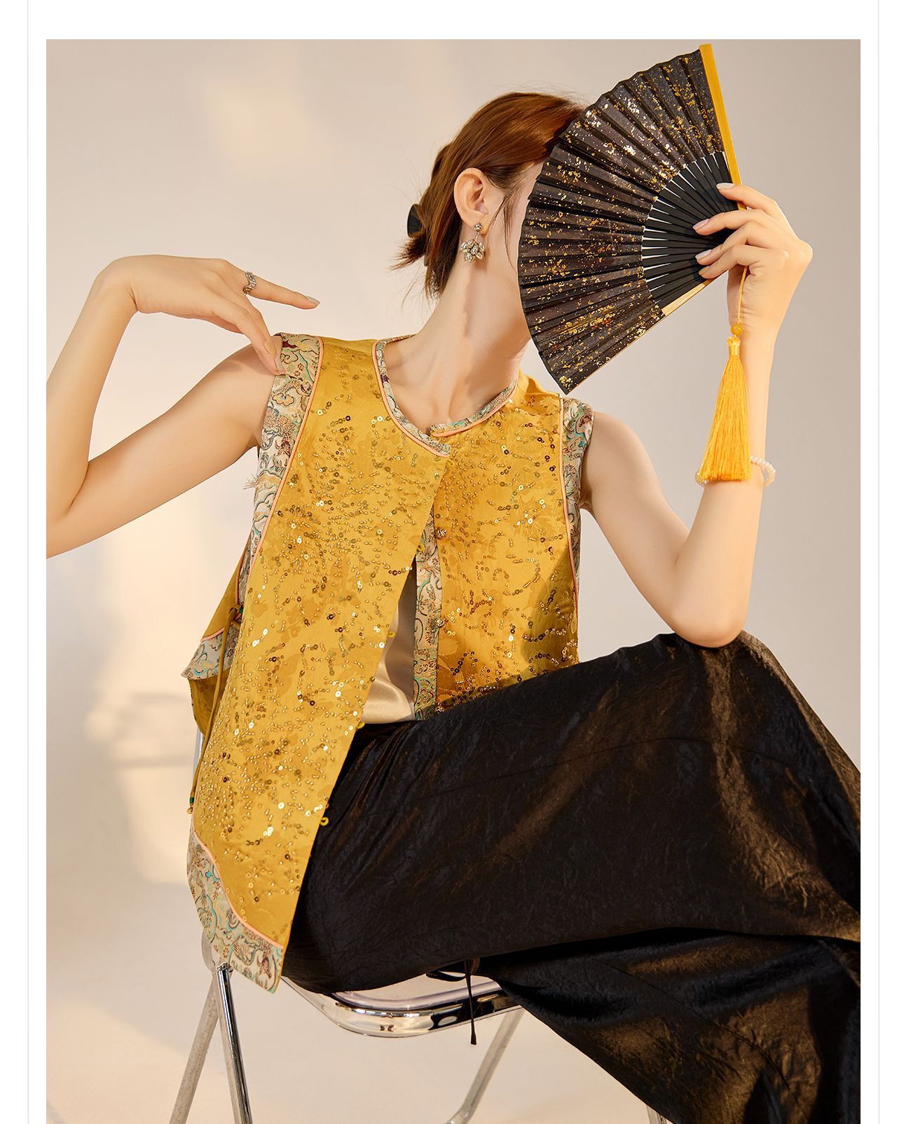 Áo vest gile nữ phong cách retro Tân Trung Hoa, cổ đứng, thêu đính hạt cườm tinh xảo — Vàng chanh chi tiết 5