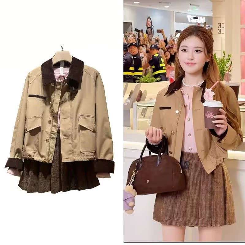 Zhao Lusi's Matching Outfit Is Extremely Stylish, with a Stunning Early Autumn Jacket Featuring a Barn Style, 2025 Autumn Khaki Jacket Zhao Lusi's Matching Outfit Is Extremely Stylish, with a Stunning Early Autumn Jacket Featuring a Barn Style, 2025 Autumn Khaki Jacket