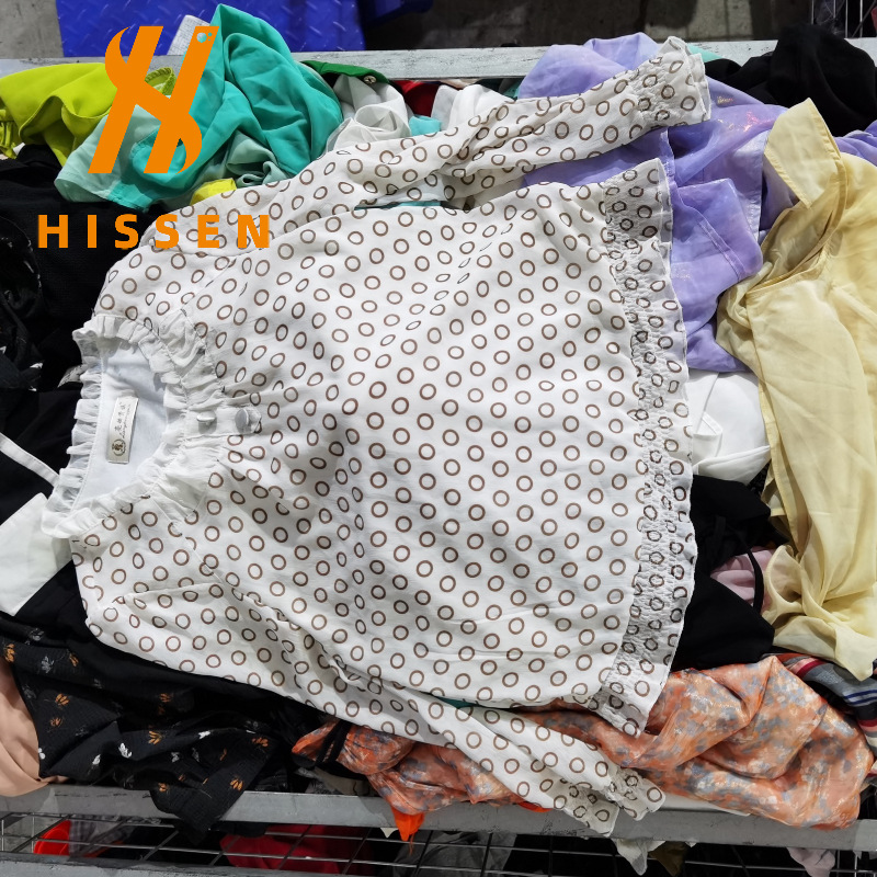 二手衣服T恤服装市场used clothes优质货源长期供应出口大洋洲