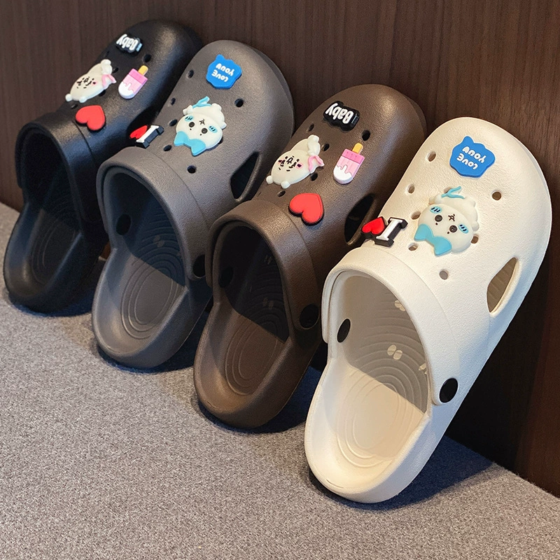 Пещерная обувь женская дикая медсестра носит 2024 новый мультфильм летом милый пляж мягкое дно с холодными тапочками для женщин