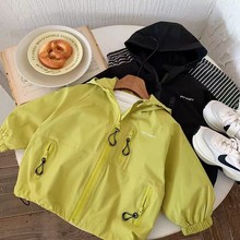 男童冲锋衣外套春秋新款儿童休闲连帽上衣小男孩帅气拉链衫潮纯色