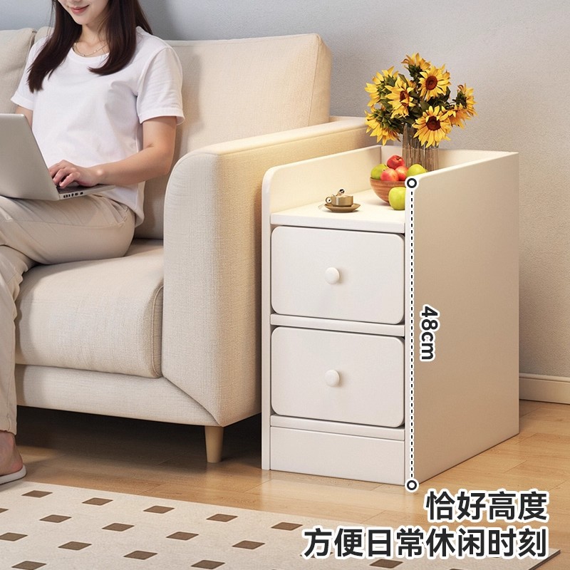 Mesa de cabezal de cama dormitorio doméstico pequeño estante de almacenamiento simple gabinete de hendidura ultra estrecha almacenamiento armario lateral armario de alquiler de habitaciones