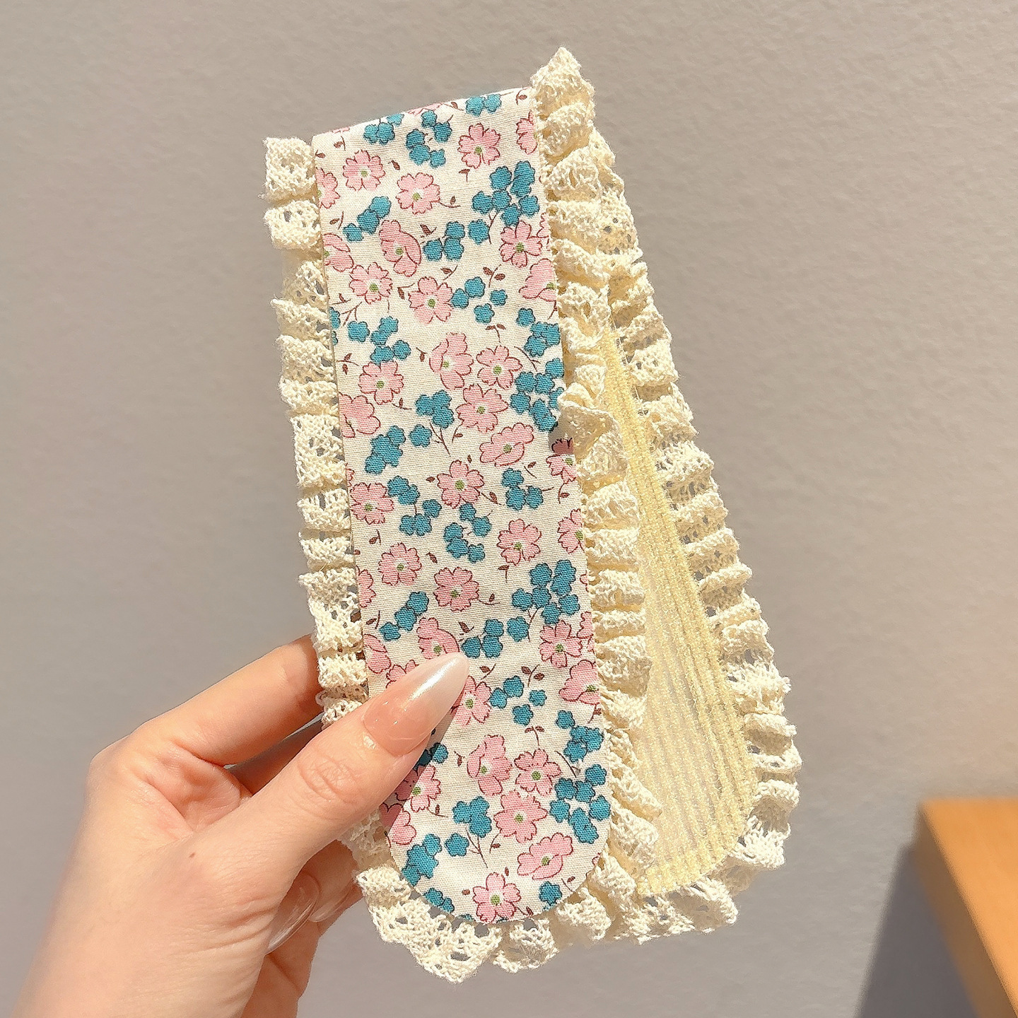 Flor triturada de punto banda de cabello fijación francesa velcro pegatinas para el cabello mujeres no comprimen el cabello lavar la cara banda de cabello tocado