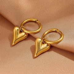 ステンレスの桃の心のペンダントはシンプルで個性的なチタン鋼の愛のつなぎ合わせです。