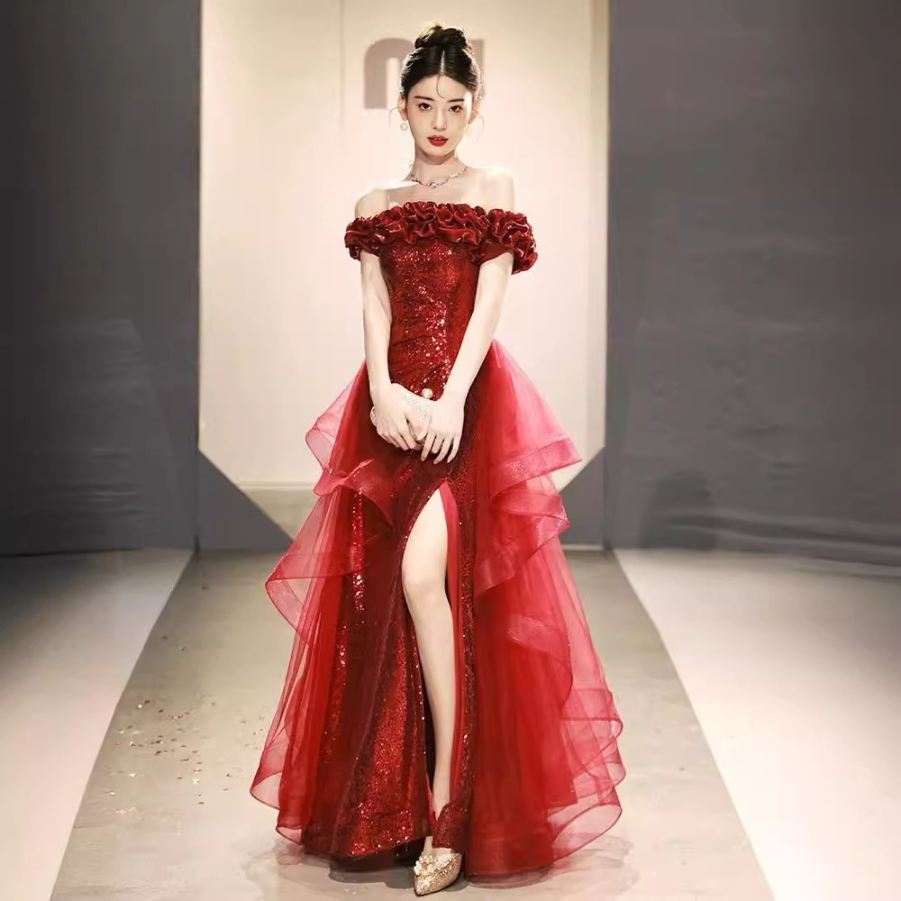 Đầm dạ hội lệch vai đen đính sequin ôm body dáng dài — Màu đen (lưới không thể tháo rời), Màu đỏ rượu vang (lưới không thể tháo rời)