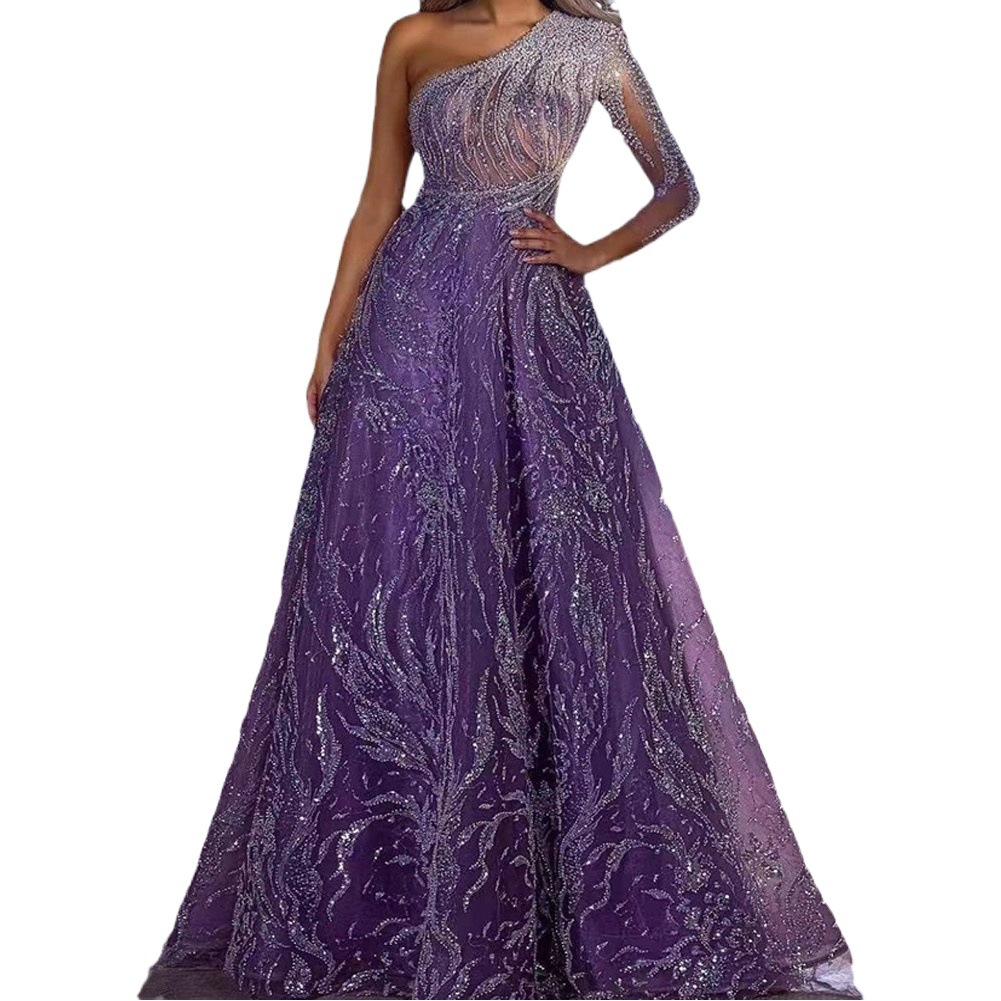 Vestido de noche europeo y americano para mujer, primavera-verano 2025, con adornos dorados, mangas abiertas, abertura lateral, corte ajustado y largo.