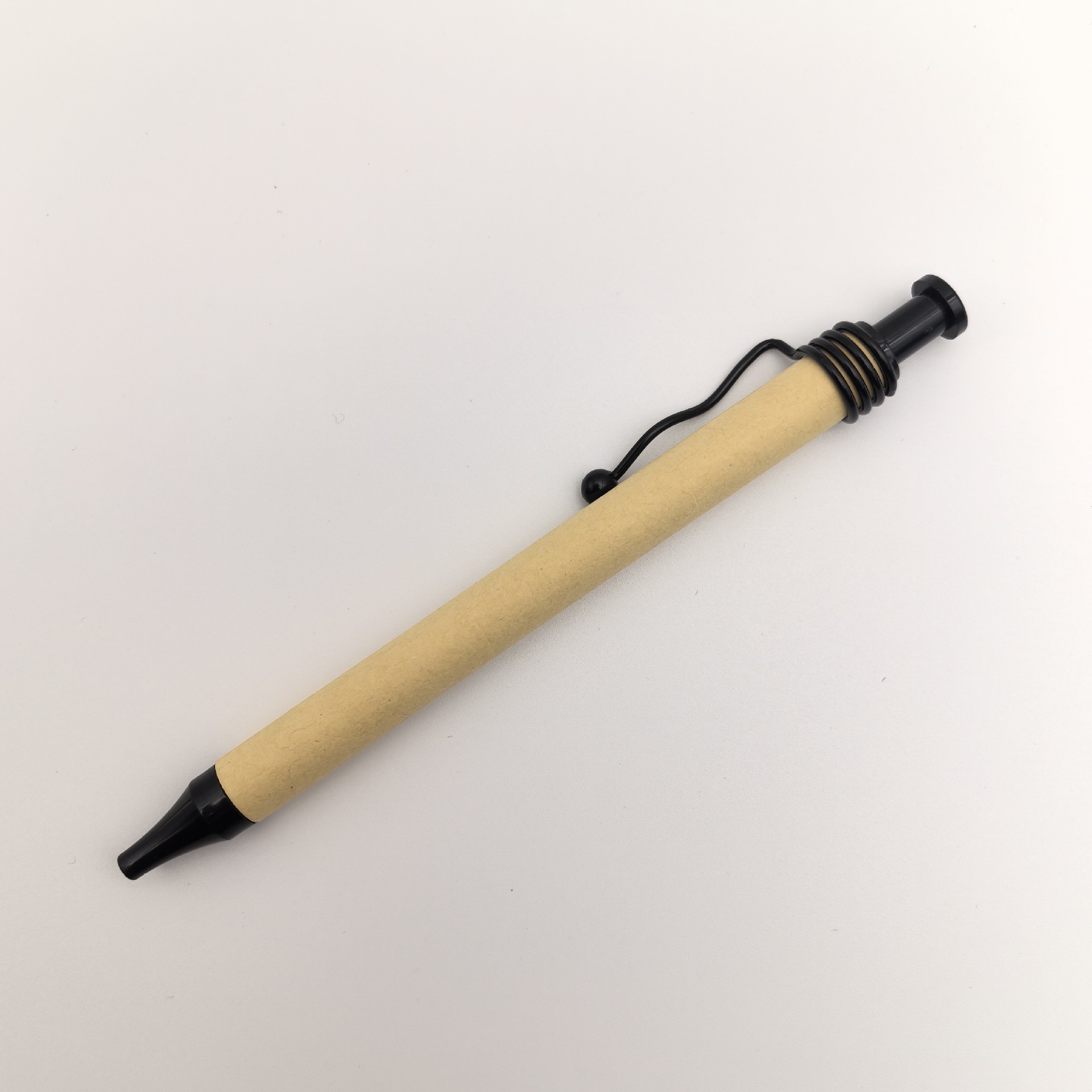 Acero personalizado gancho de alambre de acero tubo de papel bolígrafo de hierro gancho ondulado bolígrafo de papel kraft promoción transfronteriza