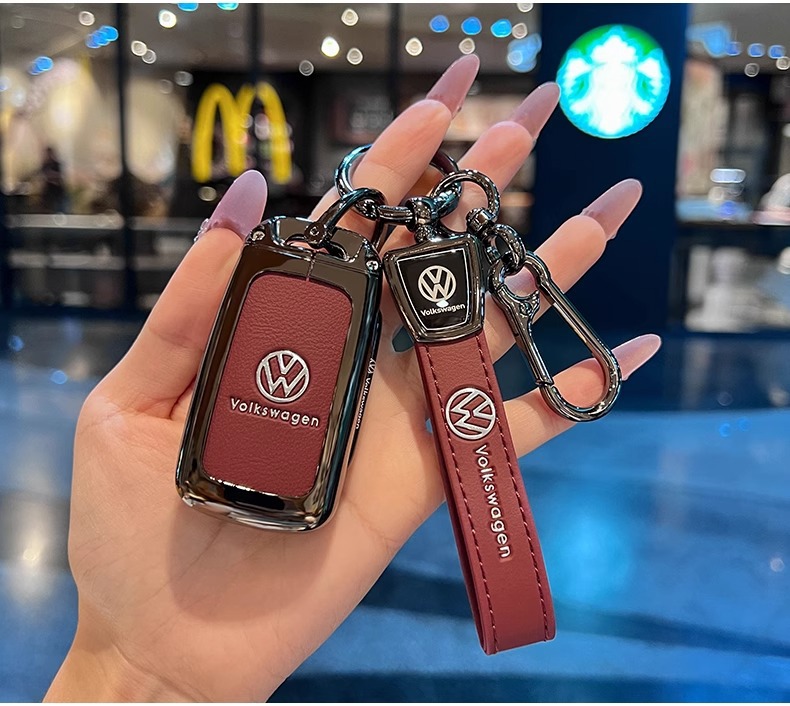 Suitable for Volkswagen Key Cover Old Model Sagitar Lavida Bora Tiguan Polo Santana Passat Car Metal Bag