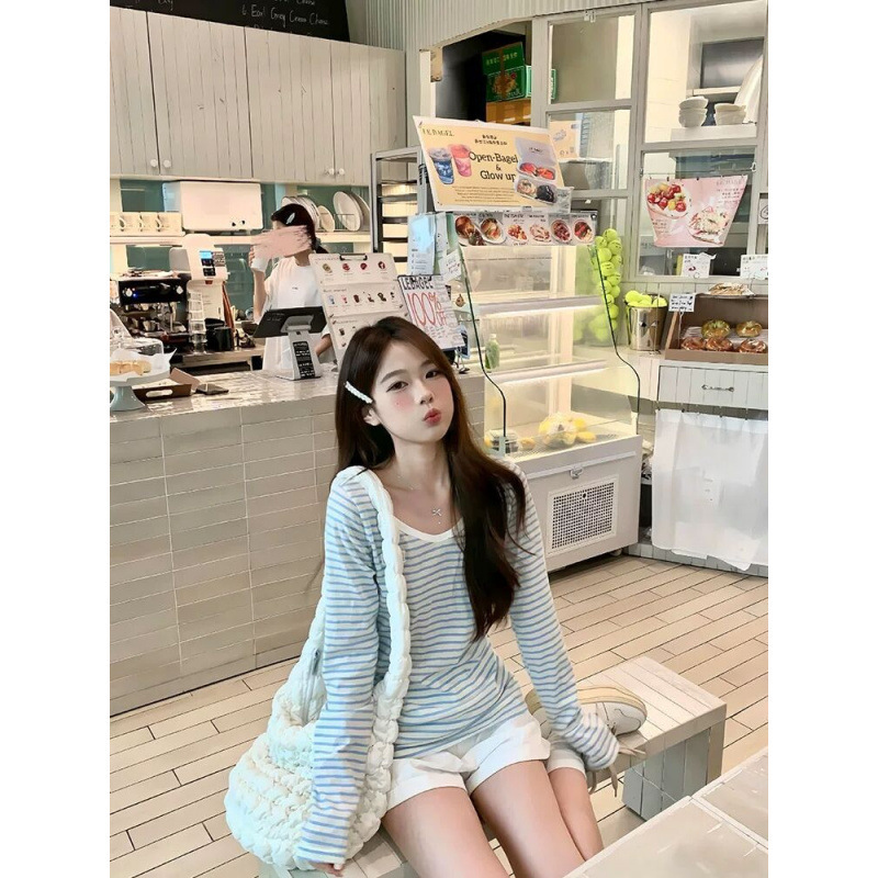 Blue V-Neck Striped Sun-Protective Long-Sleeve T-Shirt for Women, Autumn Korean Style, Relaxed and Lazy Loose-Fitting Top for Women