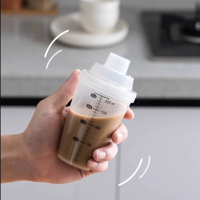 Япония Импортированная чашка для встряхивания Спорт Фитнес Смешивание Белковый порошок Чашка для воды со шкалой Чашка для сока с молоком 200 мл