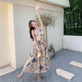 桔梗法式油画印花连衣裙女2026夏季新款漂亮气质超好看无袖背心裙