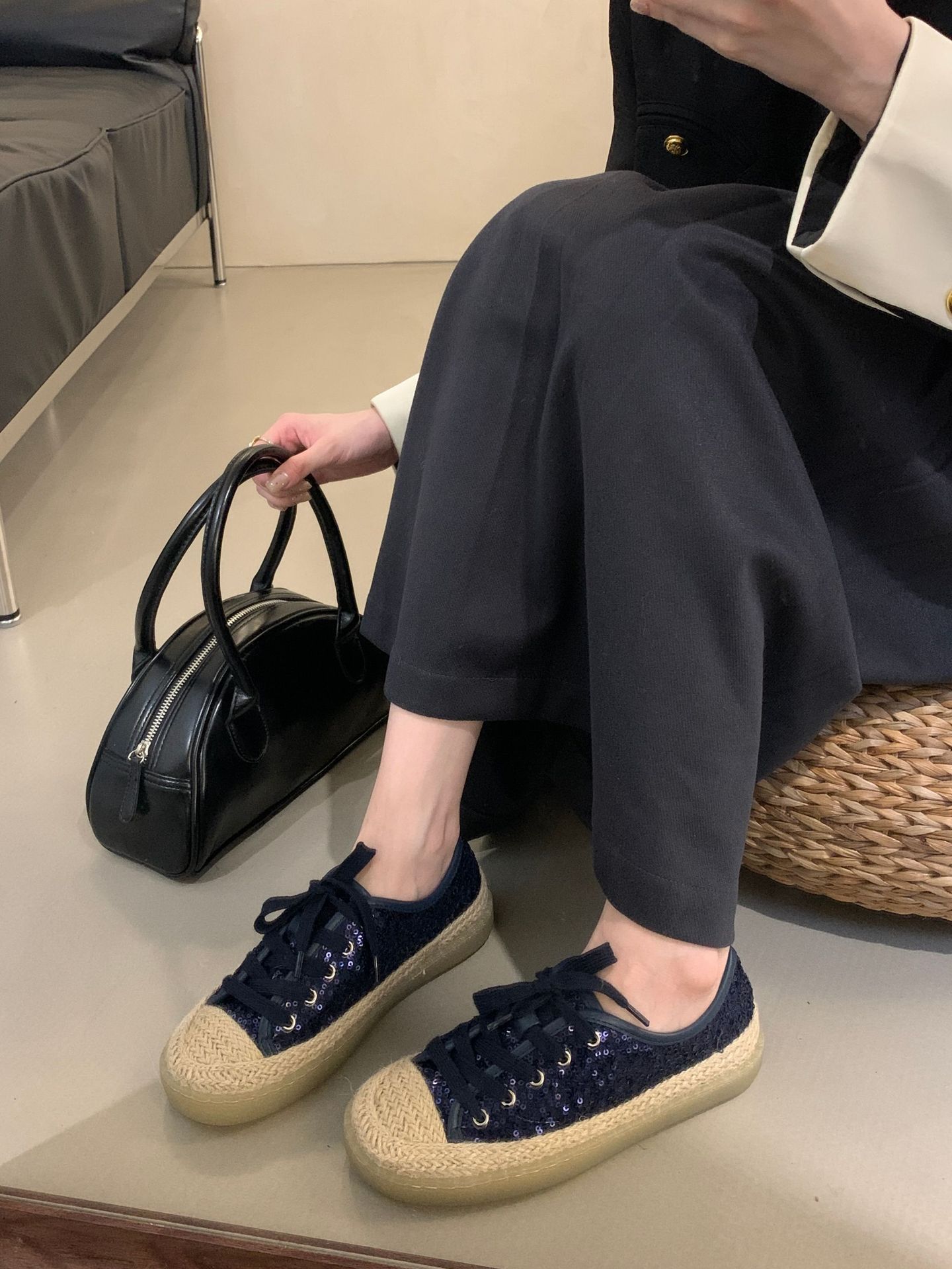 French-style High-end Straw-woven Thick-soled Lace-up Sequined Fisherman For Women, Slip-on Loafers, Fashionable Casual_vogvips.com
