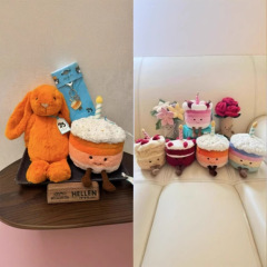 国産ジェリーキャットニップのジェリー楽しいオレンジケーキバニーラビットニーチャラズベリーケーキぬいぐるみ