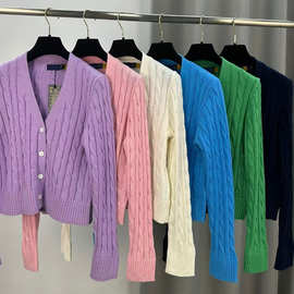 嘉艺stire RL23秋冬新款麻花针织衫V领纽扣纯色小马刺绣毛衣开衫