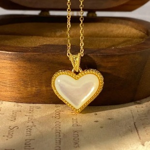 18K Gold Double-Sided Heart Necklace Pendant Au750 Fashionable Simple Double-Sided Peach Heart Necklace for Girlfriend Wholesale