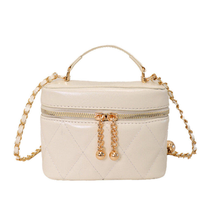 Caja de mano de nicho coreana, bolso pequeño cuadrado para mujeres 2026 nueva cadena de diamante moda versátil bolso de lujo ligero
