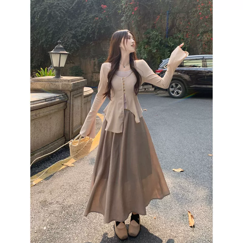 Нерегулярный кардиган с длинными рукавами камзол жилет средней и длинной юбка женская весна 2024 новый модный набор из трех частей