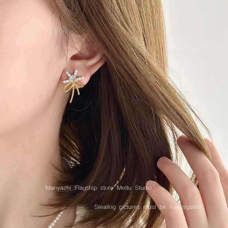 Copper earrings with bow
