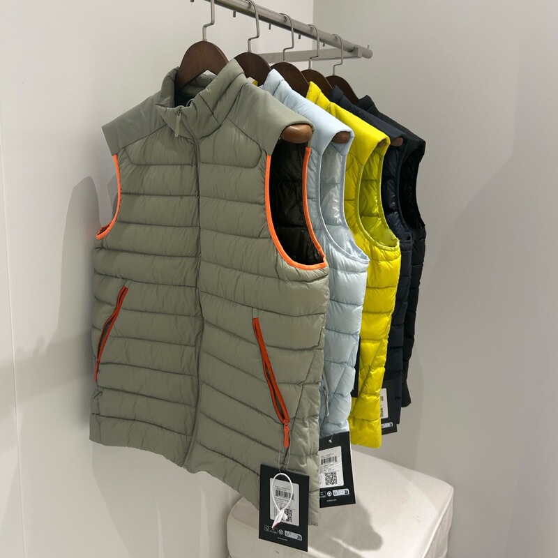 26 Early autumn lightweight stand-up collar ribbed water-resistant vest for men, color-blocked, suitable for commuting and outdoor activities, breathable, sleeveless, casual vest