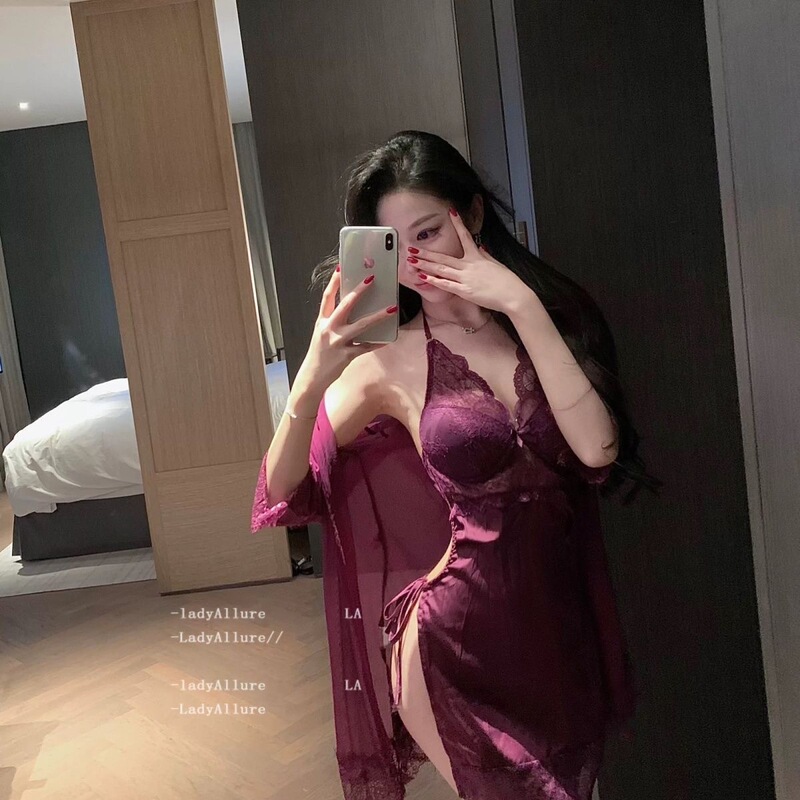 Night Dream Tide Sexy Deep V Neck with Chest Pads Backless Halter Pure Desire Slit Satin Nightgown Robe Homewear Set Night Dream Tide Sexy Deep V Neck with Chest Pads Backless Halter Pure Desire Slit Satin Nightgown Robe Homewear Set