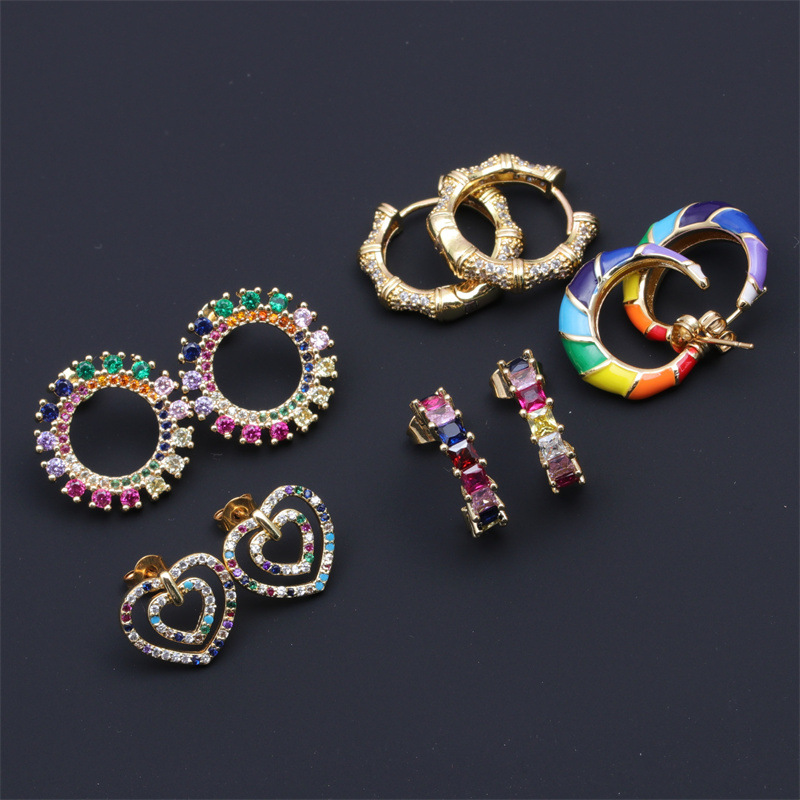 Pendientes de arco iris europeos y americanos transfronterizos de Amazon geométricos pendientes de gota tipo C en forma de corazón elegante moda colorido diamante completo