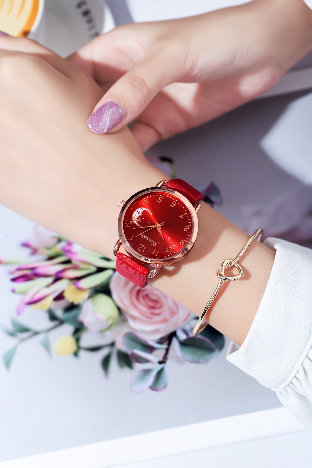 Orologio da studente in oro rosa con cinturino minimalista da donna con motivo stella lunare, nuovo prodotto caldo e alla moda 2024_voghion.com