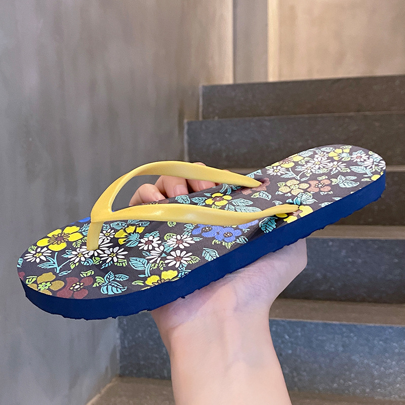 Zapatillas de flip flop para mujeres de moda brillante y fresca nueva moda para viajar en verano a la playa para usar zapatillas