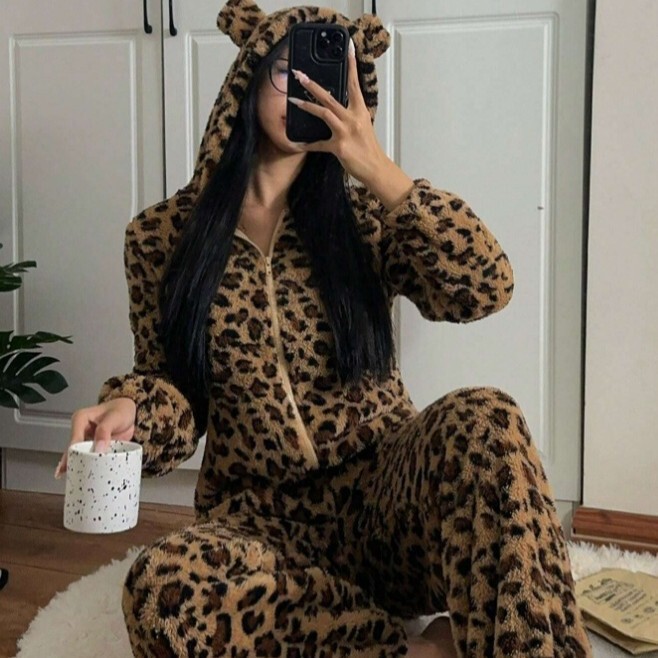 秋と冬の新しいワンピースホーム服ヒョウ柄パジャマコーラルベルベットフード付き耳かわいいジャンプスーツ|undefined