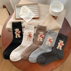 羊毛袜子女韩版可爱卡通小熊中筒袜秋冬百搭加厚保暖点子纱堆堆袜