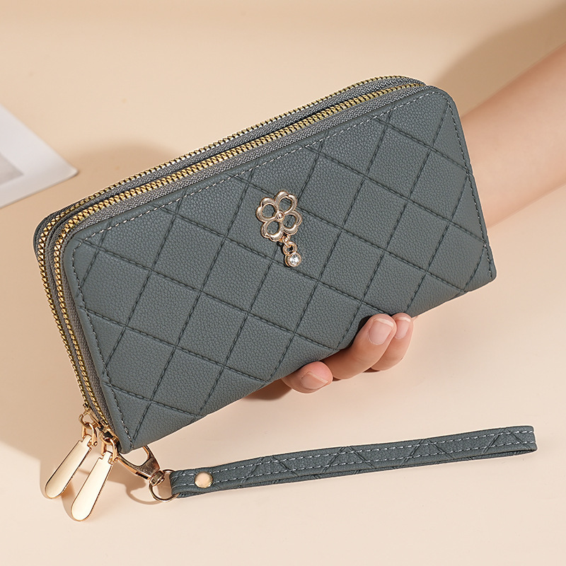 Wallet Women's Long Large Capacity Wallet Women's 2025 New Version Zipper Multifunctional Clutch Wholesale Money Clip