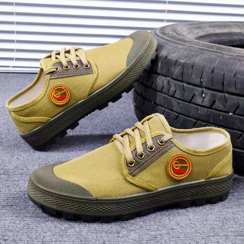 New 2024 worker's canvas waterproof and wear-resistant safety shoes outdoor construction site anti-slip and wear-resistant safety shoes agency 