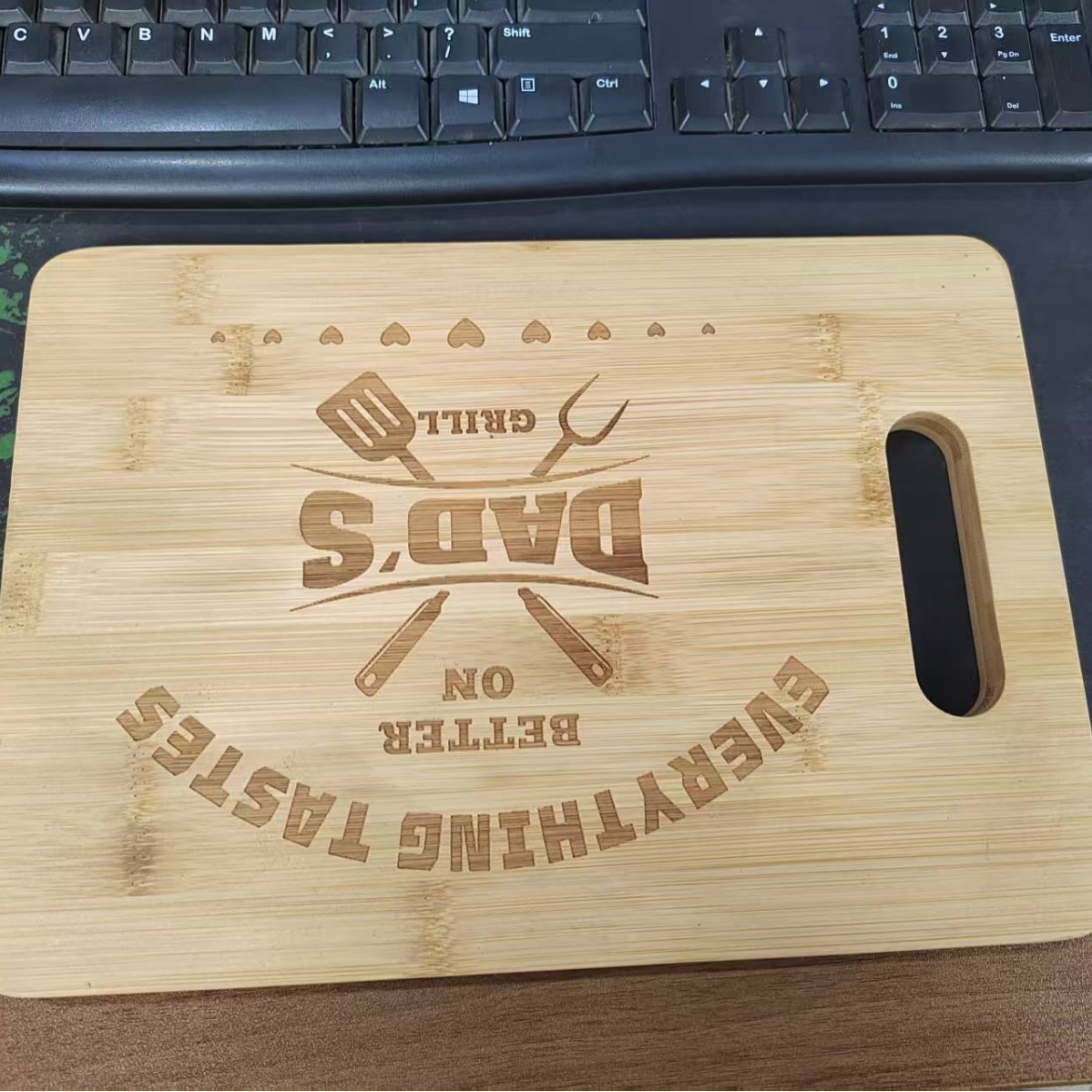 Tablero de descongelación transfronterizo tablero de corte de madera cuadrado tablero de corte de fruta de viaje camping tabla de corte pequeña portátil tabla de corte de Bambú