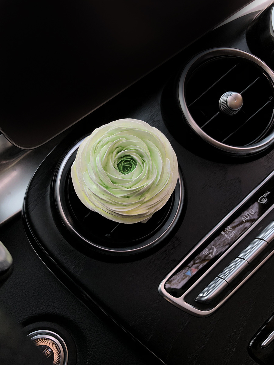 Car aromatherapy perfume wholesale Buttercup peony car air conditioning outlet decoration car expansion stone ornaments women
