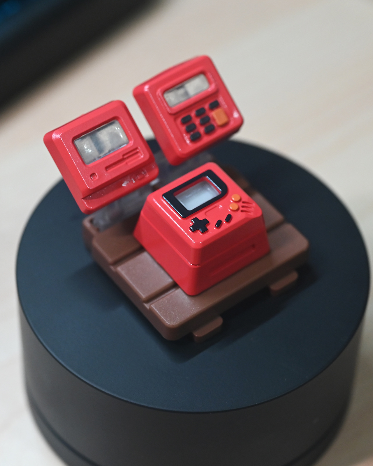 Retro K04 personalidad clásico retro keycap transparente tres en uno teclado mecánico rentable keycap