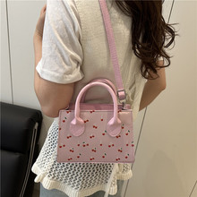 ����Ů�¿�r�Іμ�2026ӡ��ؐ����ins�W�t�ٴ�μ�б������С��