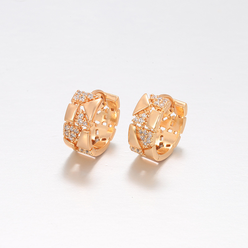 Xuping círculo geométrico retrogrado de orejas rusas aleación de cobre chapado 18k personalidad estilo retro nicho orejas para mujeres