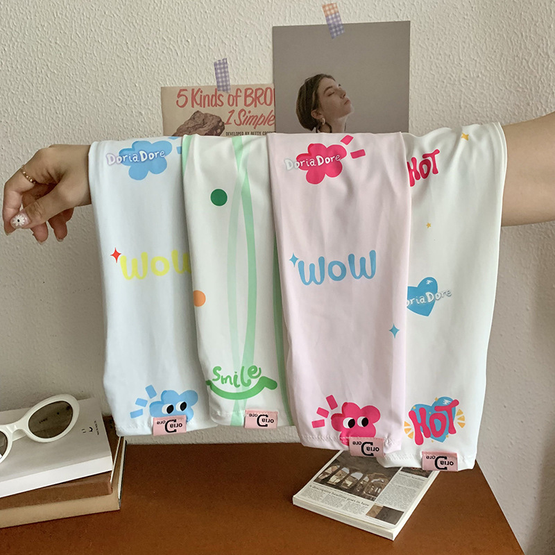 Manga de protección solar de seda de hielo para mujer verano nuevo estilo suelto anti-ultravioleta de dibujos animados lindo de alto valor manga de protección solar de manga de hielo