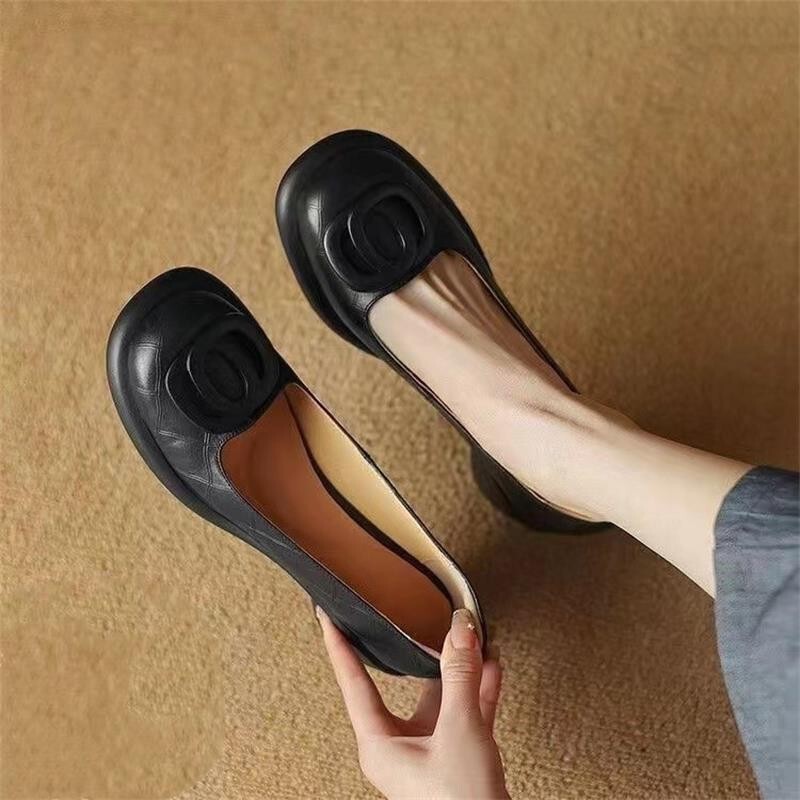 2025 spring new high-end sense round buckle thick heel small leather shoes women's high heel waterproof table brown retro lazy single-layer shoes