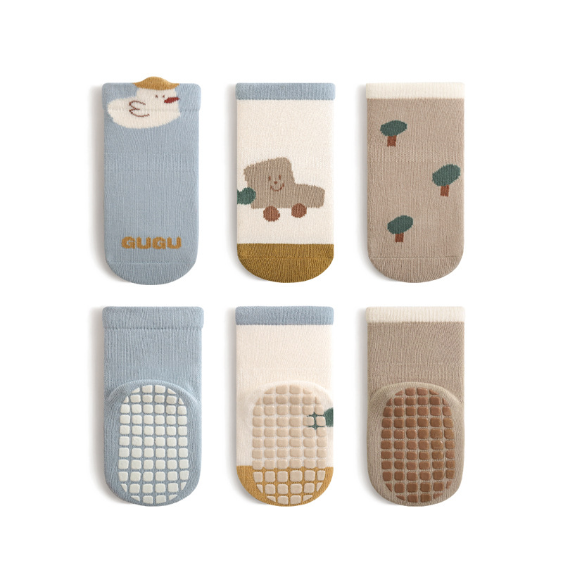 Calcetines de piso de bebé 2023 Otoño e Invierno Nuevo interior antideslizante pegamento de fondo completo niño lindo dibujos animados niños y niñas calcetines de media pantorrilla
