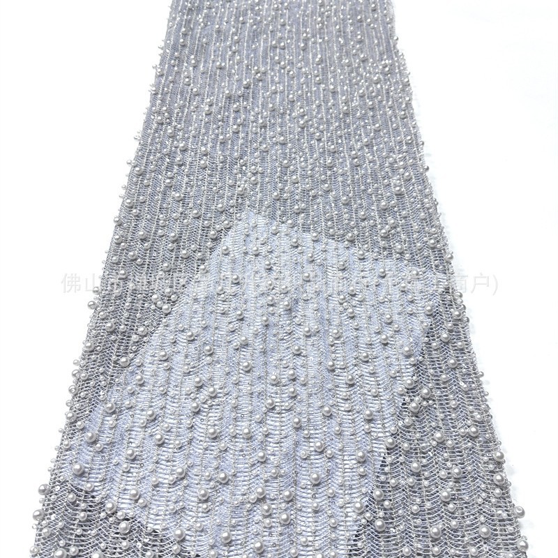 Tejido de malla de perlas hechas a mano de alto grado ondulado vertical tridimensional bordado de perlas vestido de boda tela de diseño