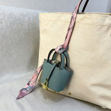 MINI水桶挂饰超纤迷你菜篮子包包挂件高档汽车钥匙包耳机包女百搭