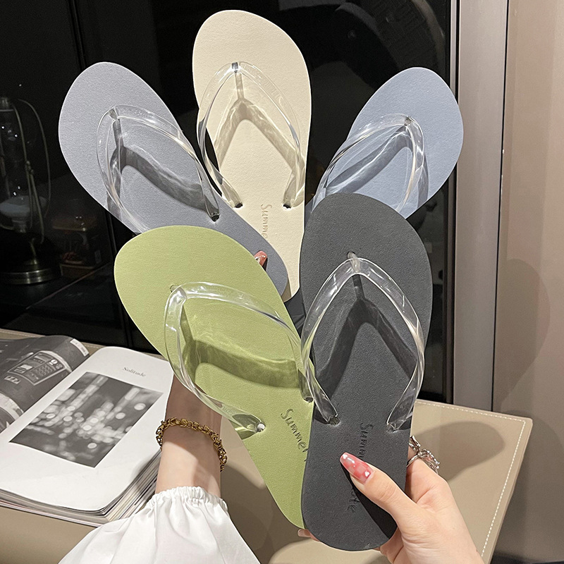 Sentido de alto nivel simple chinchillas de verano de 2025 nuevo estilo de internet explosión de ropa exterior clip clip pie plantilla antideslizante zapatillas frías