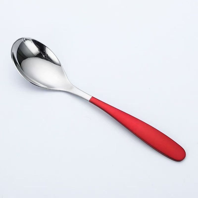 Cuchara ovalada de acero inoxidable Cuchara de postre de color creativo Cuchara de café de celebridades de Internet de alto valor Cuchara de comida de restaurante en casa