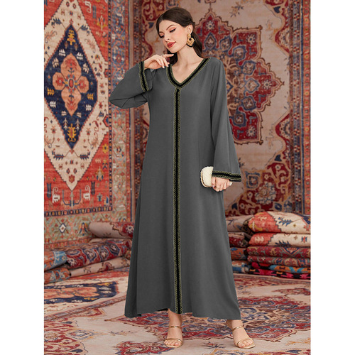 2025 Trendy Arabic-style Women's V-neck Dress | Loose-Fitting, Fashionable Embroidered Long Gown